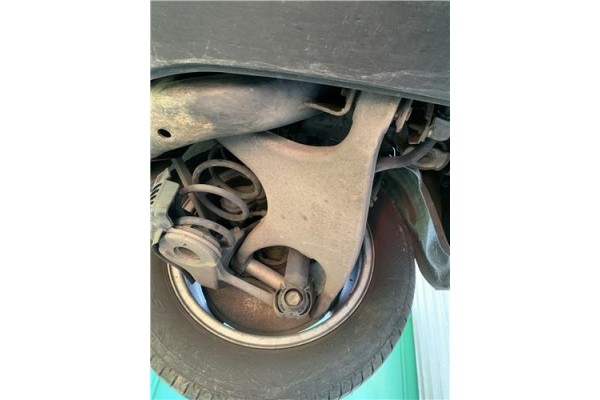 Recambio de brazo suspension trasero derecho para audi a4 avant (8k5) 2.0 básico referencia OEM IAM 8K0505312J 3438413 