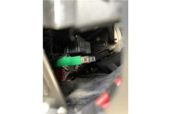 Recambio de caja fusibles/rele para audi a4 avant (8k5) 2.0 básico referencia OEM IAM 8K0941824  