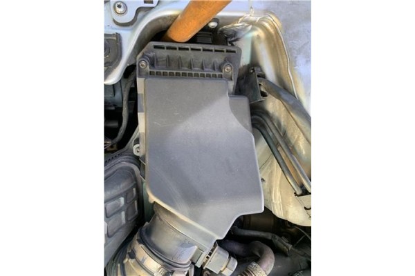 Recambio de carcasa filtro aire para audi a4 avant (8k5) 2.0 básico referencia OEM IAM 8K0133837BF 8K0133837BR 