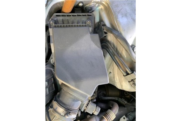 Recambio de carcasa filtro aire para audi a4 avant (8k5) 2.0 básico referencia OEM IAM 8K0133837BF 8K0133837BR 