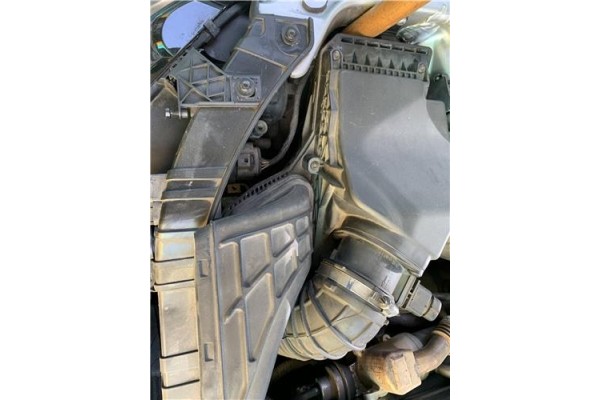 Recambio de carcasa filtro aire para audi a4 avant (8k5) 2.0 básico referencia OEM IAM 8K0133837BF 8K0133837BR 