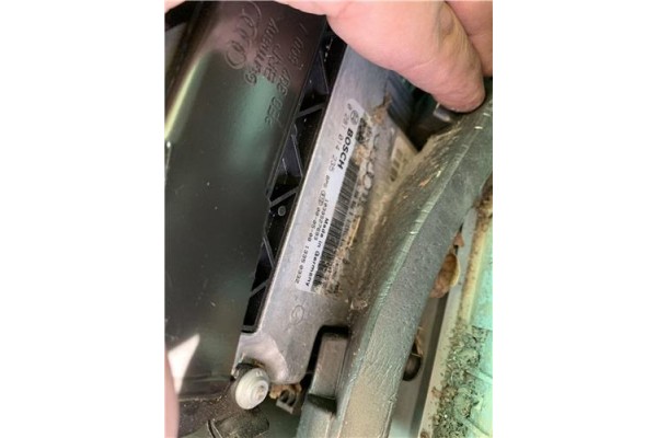 Recambio de centralita para audi a4 avant (8k5) 2.0 básico referencia OEM IAM 0281014235 1039S27693 