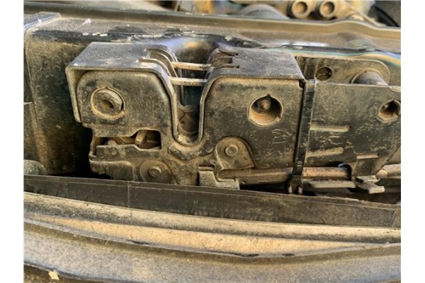 Recambio de cerradura capo para audi a4 avant (8k5) 2.0 básico referencia OEM IAM 8K0823509F 8K0823509G 