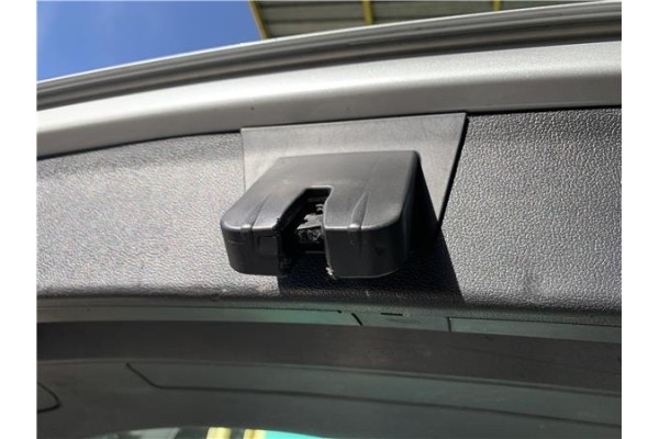 Recambio de cierre electromagnetico porton para audi a4 avant (8k5) 2.0 básico referencia OEM IAM 8K9827505A 8R0827505A 