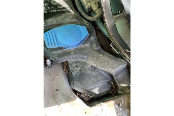 Recambio de deposito limpiaparabrisas para audi a4 avant (8k5) 2.0 básico referencia OEM IAM 8T1955463B E11015072 