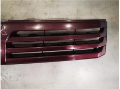 Recambio de rejilla capo para mitsubishi space wagon (n80/n90) 2.4 referencia OEM IAM MR275627  