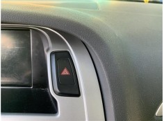 INTERRUPTOR LUCES EMERGENCIA 8K1941509 