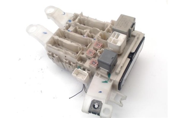 Recambio de caja fusibles/rele para toyota auris (e15) 2.0 d-4d referencia OEM IAM   