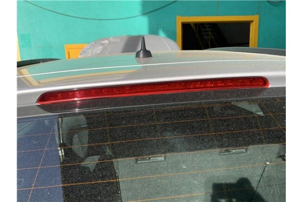 Recambio de luz central de freno para audi a4 avant (8k5) 2.0 básico referencia OEM IAM 8K9945097  