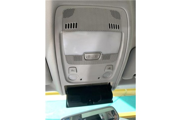 Recambio de luz delantero central techo para audi a4 avant (8k5) 2.0 básico referencia OEM IAM 8T0947140  