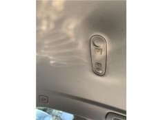 LUZ TRASERO CENTRAL TECHO 8T0947111A 