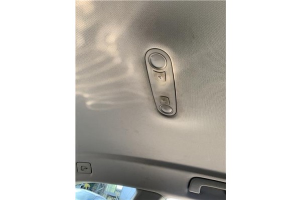 Recambio de luz trasero central techo para audi a4 avant (8k5) 2.0 básico referencia OEM IAM 8T0947111A  