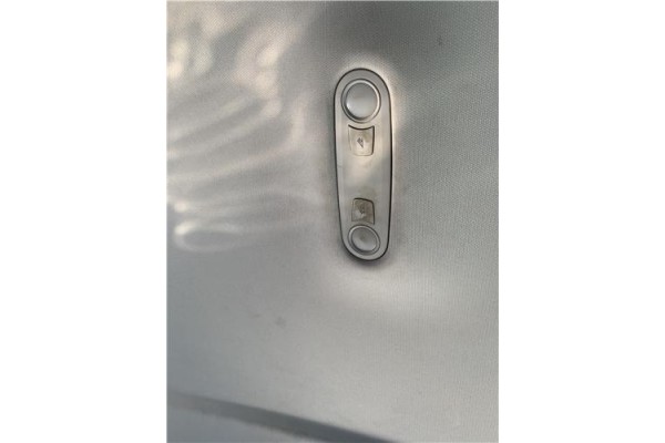 Recambio de luz trasero central techo para audi a4 avant (8k5) 2.0 básico referencia OEM IAM 8T0947111A  