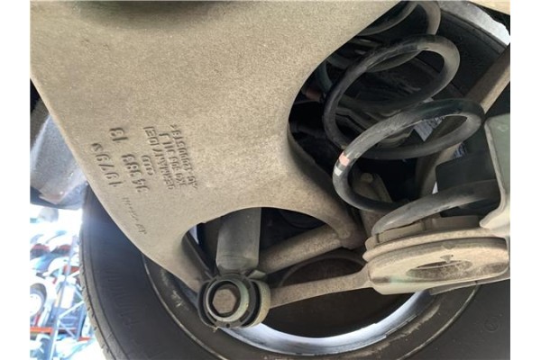 Recambio de mangueta trasero izquierda para audi a4 avant (8k5) 2.0 básico referencia OEM IAM 8K0505431AE  