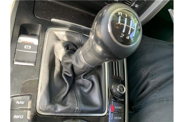 Recambio de palanca de cambio para audi a4 avant (8k5) 2.0 básico referencia OEM IAM 8K0711055F  