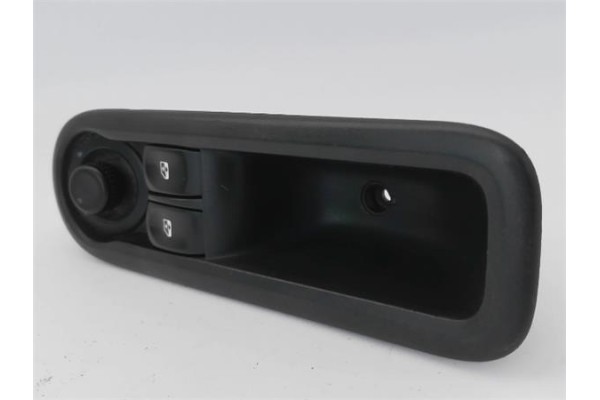 Recambio de mando elevalunas delantero izquierdo para renault twingo (cn0_) 1.5 dci (cn0e) referencia OEM IAM   