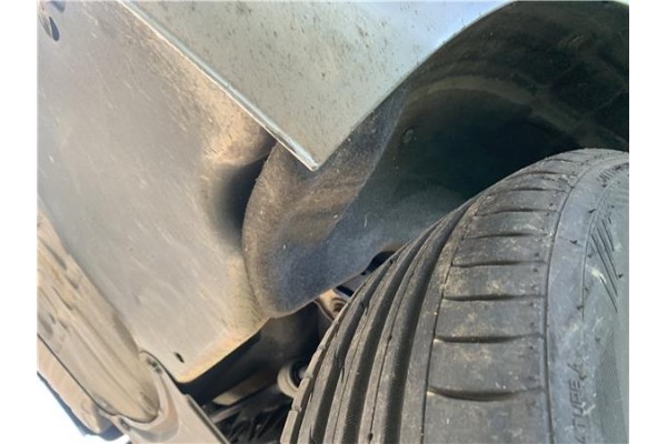 Recambio de pase rueda trasero derecho para audi a4 avant (8k5) 2.0 básico referencia OEM IAM 8K0810172C  