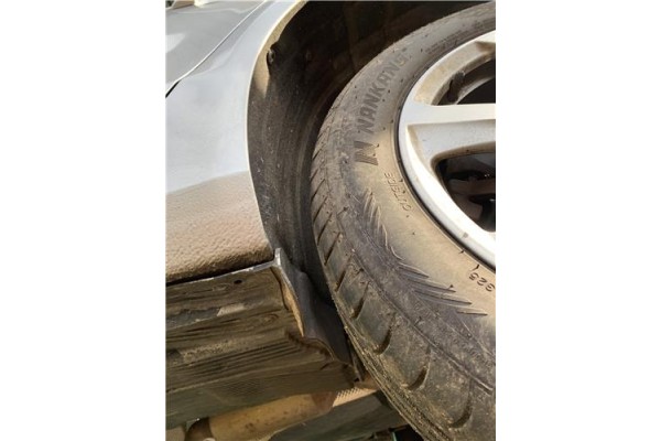 Recambio de pase rueda trasero izquierdo para audi a4 avant (8k5) 2.0 básico referencia OEM IAM 8K0810171B  