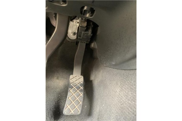 Recambio de pedal acelerador para audi a4 avant (8k5) 2.0 básico referencia OEM IAM 8K1721523A  