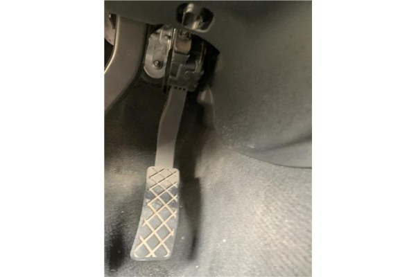 Recambio de pedal acelerador para audi a4 avant (8k5) 2.0 básico referencia OEM IAM 8K1721523A  