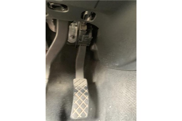 Recambio de pedal acelerador para audi a4 avant (8k5) 2.0 básico referencia OEM IAM 8K1721523A  