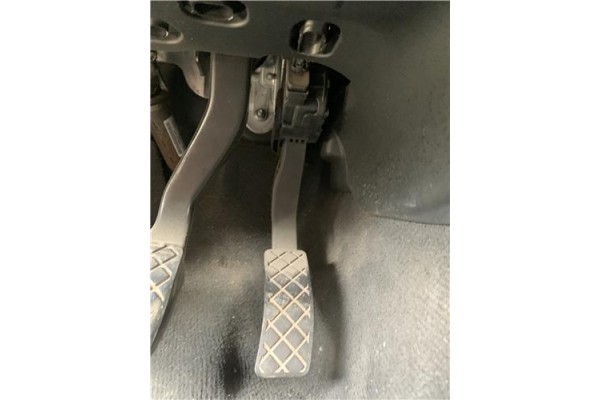 Recambio de pedal acelerador para audi a4 avant (8k5) 2.0 básico referencia OEM IAM 8K1721523A  