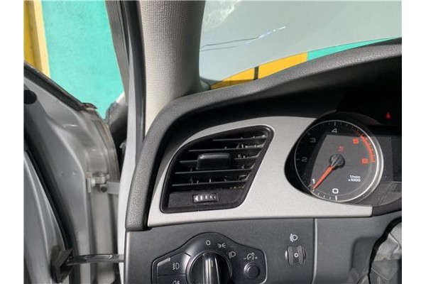 Recambio de rejilla entrada de aire para audi a4 avant (8k5) 2.0 básico referencia OEM IAM 8K1820902CXTV  