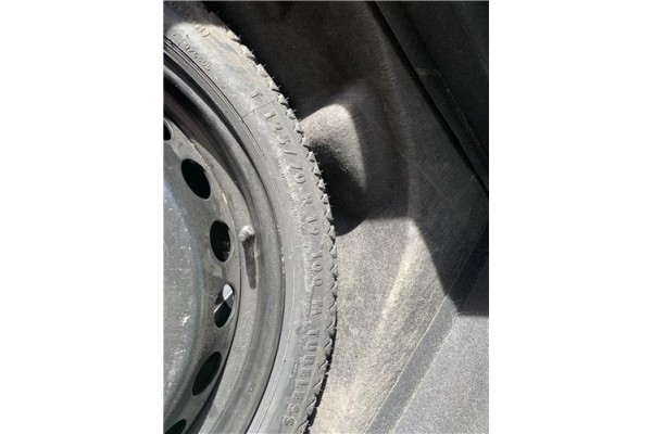 Recambio de rueda completa repuesto para audi a4 avant (8k5) 2.0 básico referencia OEM IAM 8K0601027 7,40E+09 