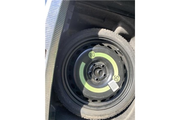 Recambio de rueda completa repuesto para audi a4 avant (8k5) 2.0 básico referencia OEM IAM 8K0601027 7,40E+09 
