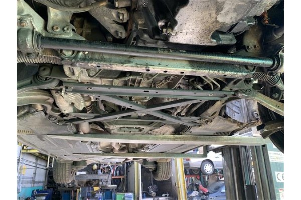 Recambio de subchasis para audi a4 avant (8k5) 2.0 básico referencia OEM IAM 8T0399315H 6208103591B8 