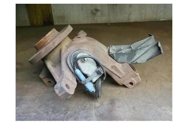 Recambio de mangueta delantero izquierda para peugeot 206 1.6 16v referencia OEM IAM   