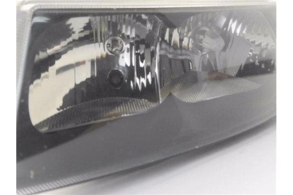 Recambio de faro delantero izquierdo para seat toledo (1m2) 1.9 tdi referencia OEM IAM 1M1941015  