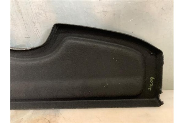 Recambio de bandeja trasero para renault twingo (cn0_) 1.2 16v (cn0a) referencia OEM IAM 8200526186  