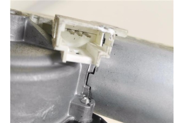 Recambio de motor limpiaparabrisas trasero para renault twingo (cn0_) 1.2 16v (cn0a) referencia OEM IAM 8200311486  