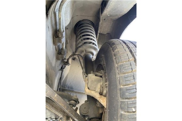 Recambio de amortiguador delantero izquierdo para peugeot 604 2.3 srd-turbo referencia OEM IAM MR205  