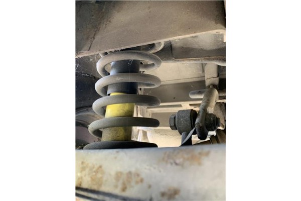 Recambio de amortiguador trasero derecho para peugeot 604 2.3 srd-turbo referencia OEM IAM 520568  