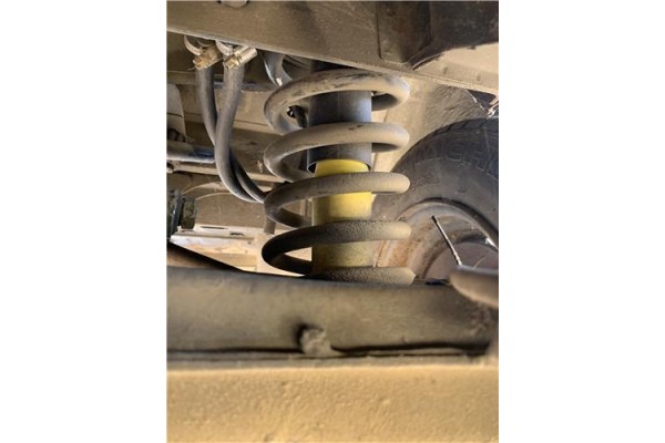 Recambio de amortiguador trasero izquierdo para peugeot 604 2.3 srd-turbo referencia OEM IAM 520568  