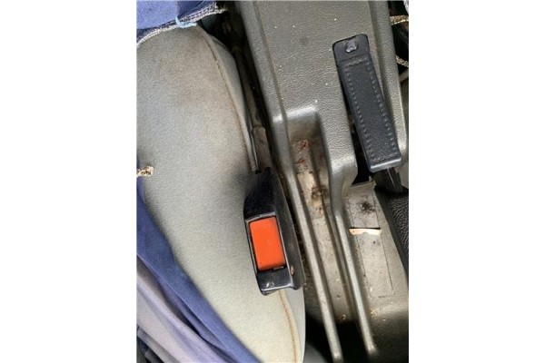 Recambio de anclaje cinturon delantero derecho para peugeot 604 2.3 srd-turbo referencia OEM IAM 147XD2S  