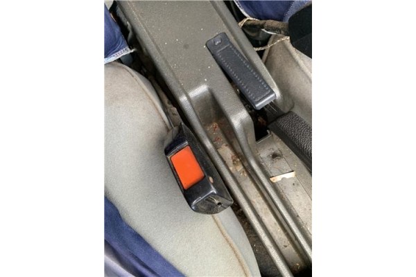 Recambio de anclaje cinturon delantero derecho para peugeot 604 2.3 srd-turbo referencia OEM IAM 147XD2S  