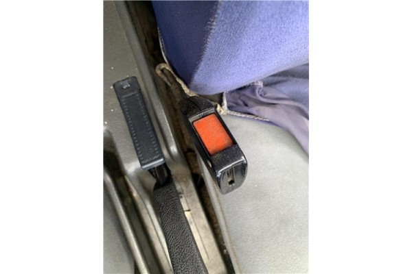 Recambio de anclaje cinturon delantero izquierdo para peugeot 604 2.3 srd-turbo referencia OEM IAM 147XD2S  