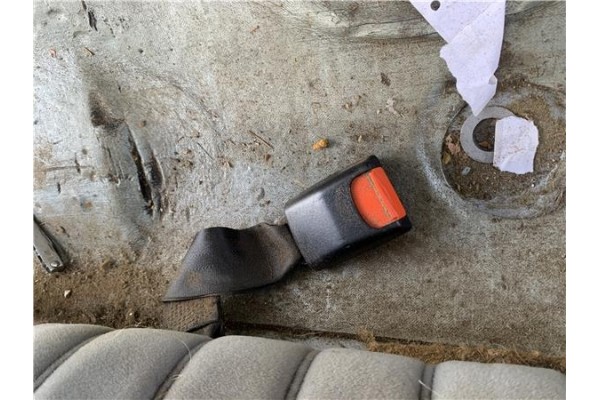 Recambio de anclaje cinturon trasero derecho para peugeot 604 2.3 srd-turbo referencia OEM IAM 897591  