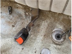 Recambio de anclaje cinturon trasero izquierdo para peugeot 604 2.3 srd-turbo referencia OEM IAM 897591  