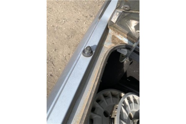 Recambio de antena electrica para peugeot 604 2.3 srd-turbo referencia OEM IAM 9716C4  