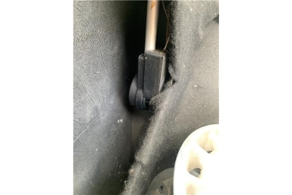 Recambio de antena electrica para peugeot 604 2.3 srd-turbo referencia OEM IAM 9716C4  