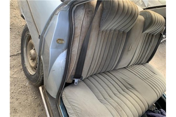 Recambio de asientos traseros para peugeot 604 2.3 srd-turbo referencia OEM IAM 147XD2S  