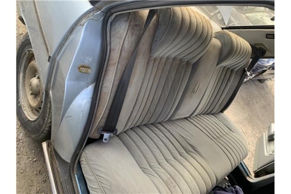 Recambio de asientos traseros para peugeot 604 2.3 srd-turbo referencia OEM IAM 147XD2S  