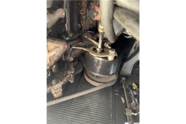 Recambio de bomba servodireccion para peugeot 604 2.3 srd-turbo referencia OEM IAM 400368  