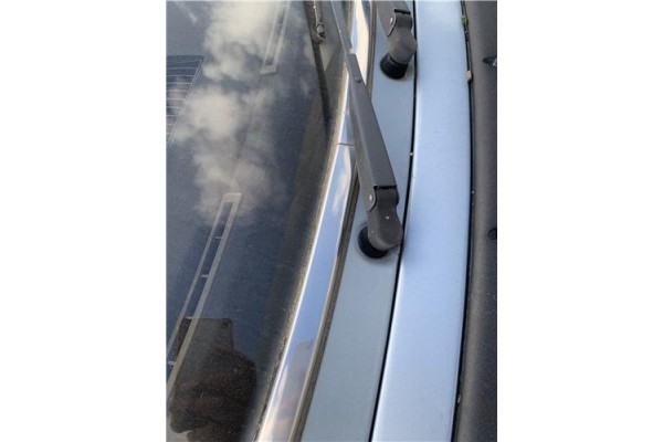 Recambio de brazo limpiaparabrisas delantero derecho para peugeot 604 2.3 srd-turbo referencia OEM IAM 147XD2S  