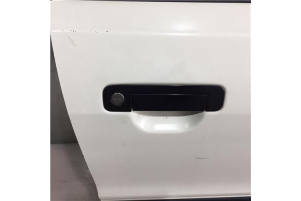 Recambio de puerta delantero derecha para audi 80 berlina/avant 2.0 básico berlina referencia OEM IAM 8A0831052E  