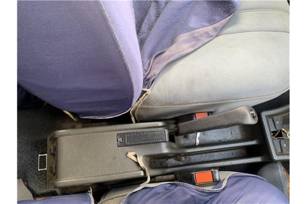 Recambio de consola para peugeot 604 2.3 srd-turbo referencia OEM IAM 147XD2S  